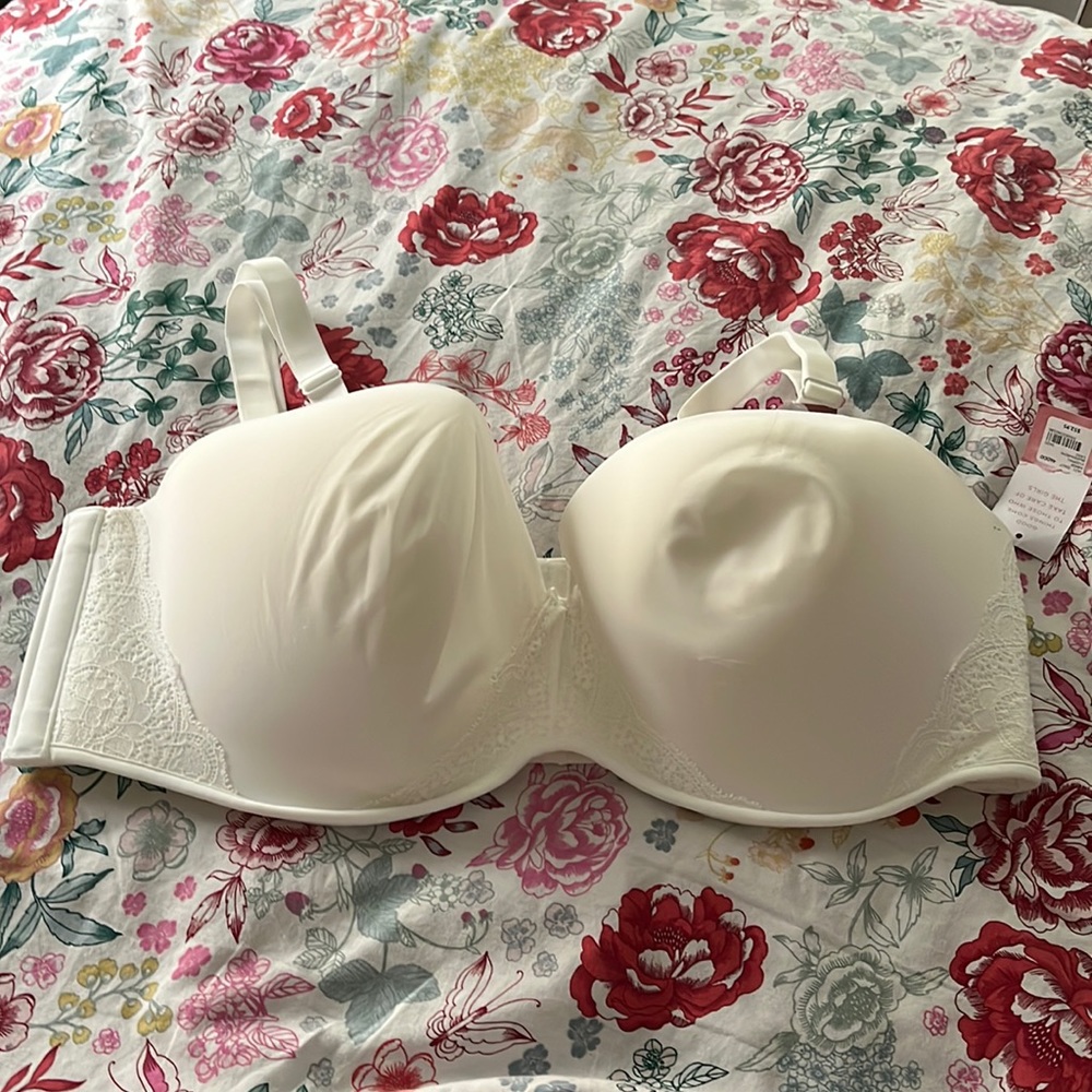 Cacique brand ivory boost multi-way strapless bra 46ddd, NEW